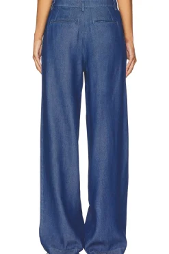 Women Lovers and Friends Pants><noscript><img width=