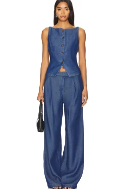 Women Lovers and Friends Pants><noscript><img width=