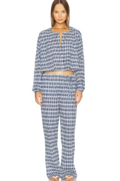 Women Skin Matching Sets><noscript><img width=