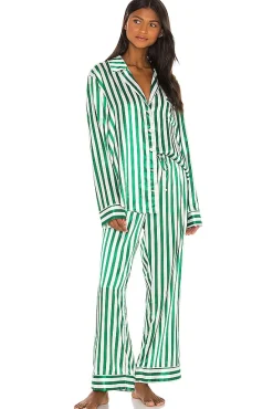 Women Show Me Your Mumu Lingerie & Sleepwear><noscript><img width=