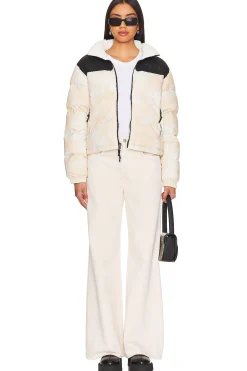 Women The North Face Jackets & Coats><noscript><img width=