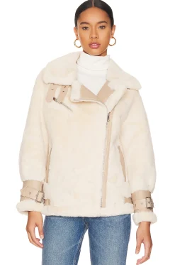 Women Adrienne Landau Jackets & Coats>Faux Fur Jacket