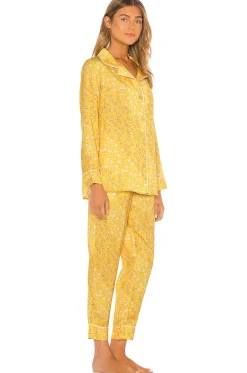 Women Plush Lingerie & Sleepwear><noscript><img width=