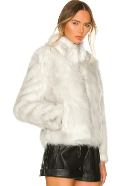 Women Unreal Fur Jackets & Coats><noscript><img width=