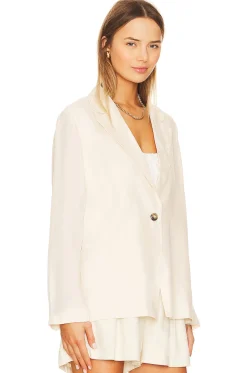 Women ASTR the Label Jackets & Coats><noscript><img width=