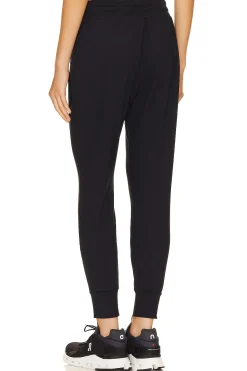 Women Beyond Yoga Pants|Loungewear><noscript><img width=