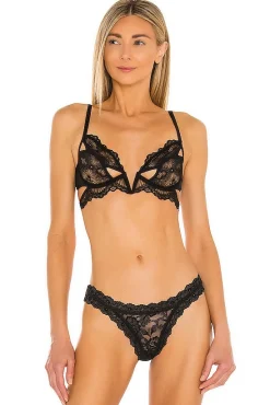 Women Thistle and Spire Lingerie & Sleepwear><noscript><img width=