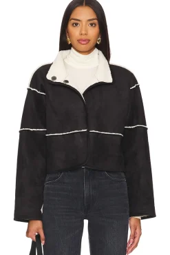 Women Velvet by Graham & Spencer Jackets & Coats><noscript><img width=