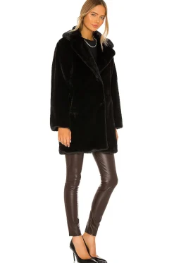 Women LAMARQUE Jackets & Coats>Linnea Faux Fur Coat