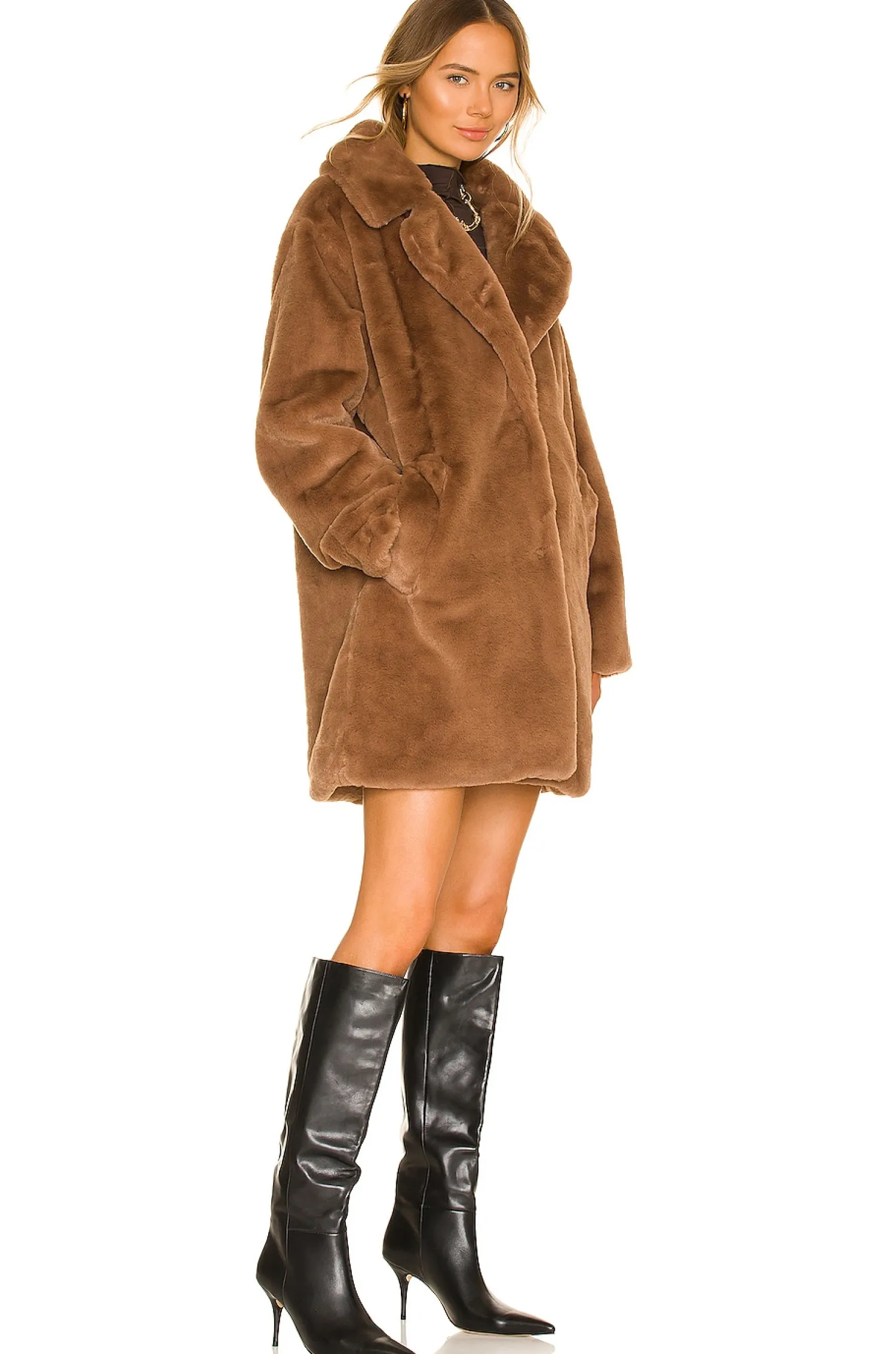 Women LAMARQUE Jackets & Coats>Linnea Faux Fur Jacket