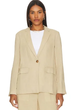 Women Michael Stars Jackets & Coats>Lottie Blazer