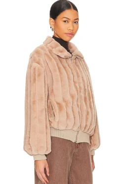 Women Line & Dot Jackets & Coats><noscript><img width=