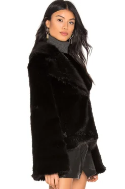 Women Unreal Fur Jackets & Coats>Madam Butterfly Faux Fur Jacket