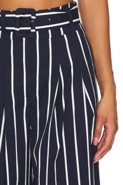 Women Veronica Beard Pants><noscript><img width=