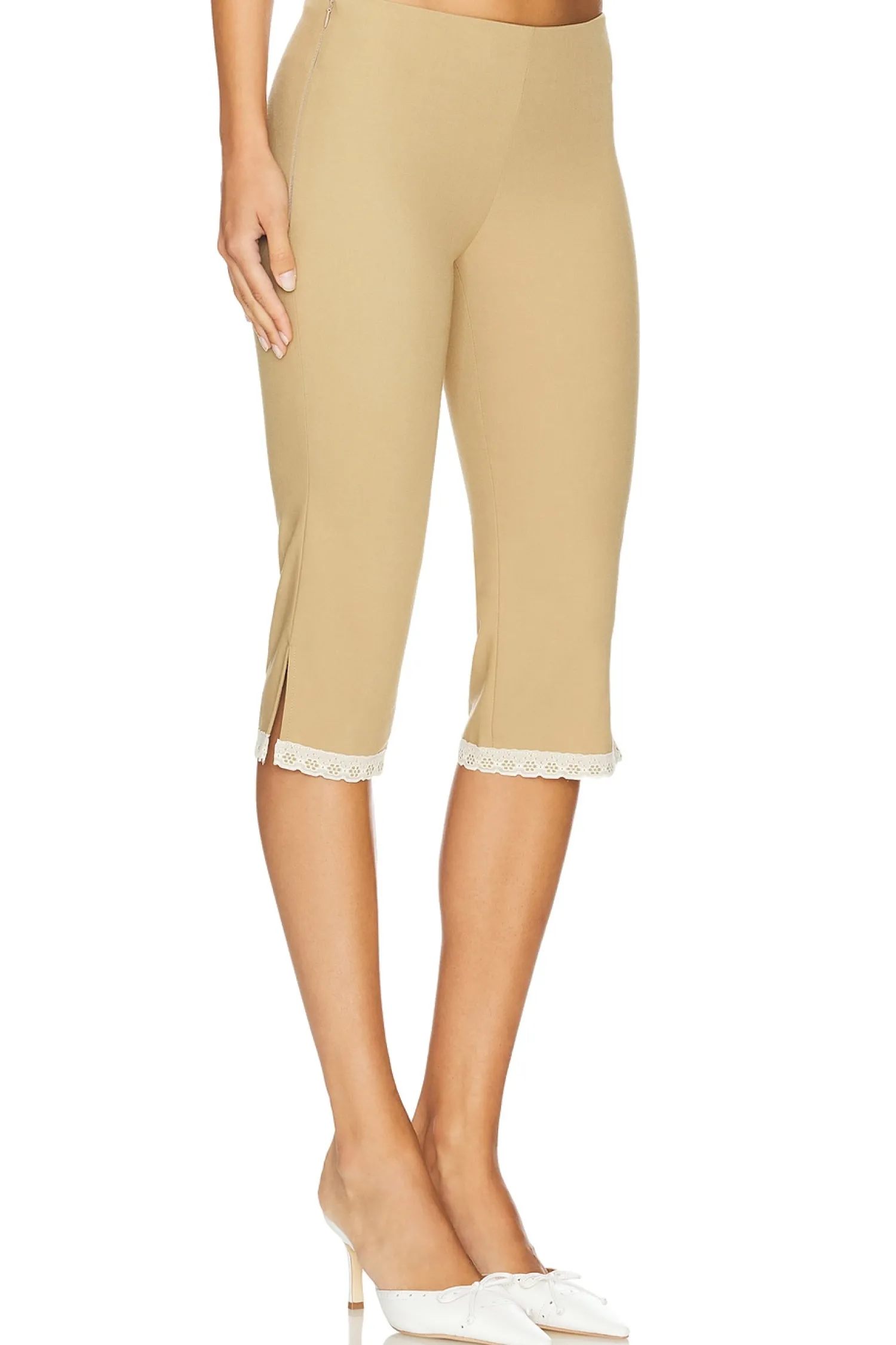 Women Zemeta Pants>Mary Capri Pants