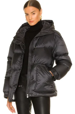 Women Perfect Moment Jackets & Coats><noscript><img width=