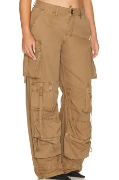 Women AFRM Pants><noscript><img width=