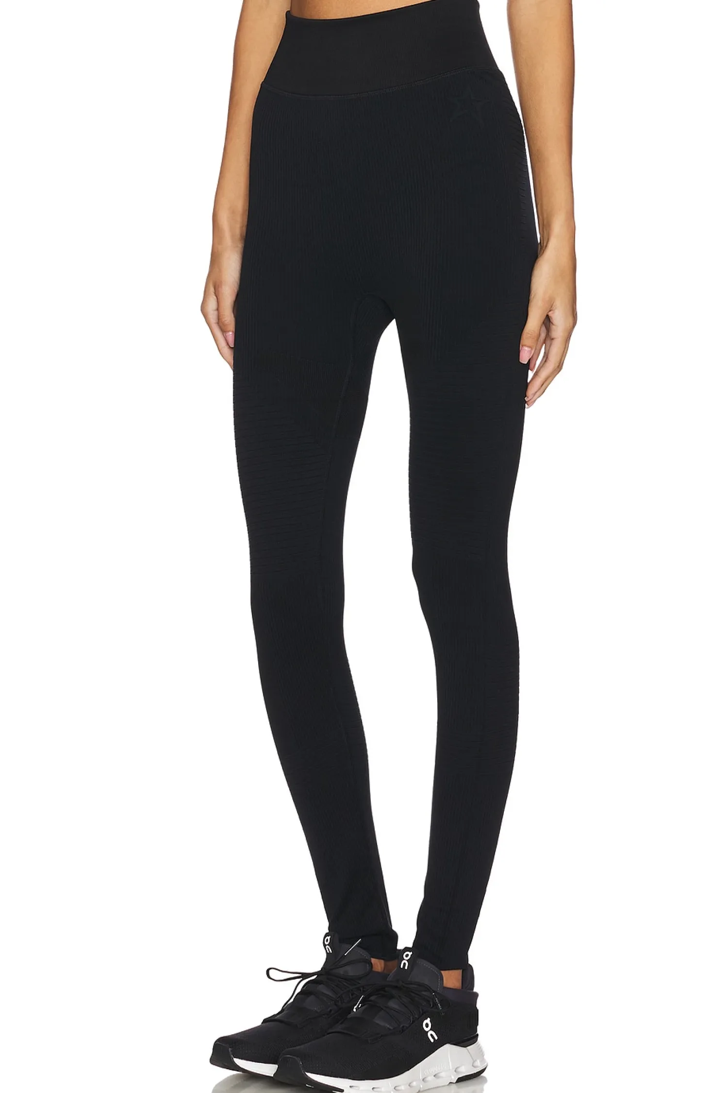 Women Perfect Moment Pants>Perfect Legging