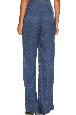 Women Lovers and Friends Pants><noscript><img width=