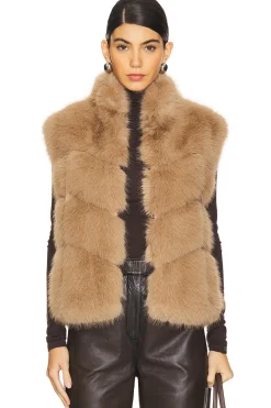 Women Generation Love Jackets & Coats>Rosario Faux Fur Vest