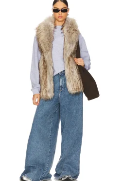Women Unreal Fur Jackets & Coats><noscript><img width=