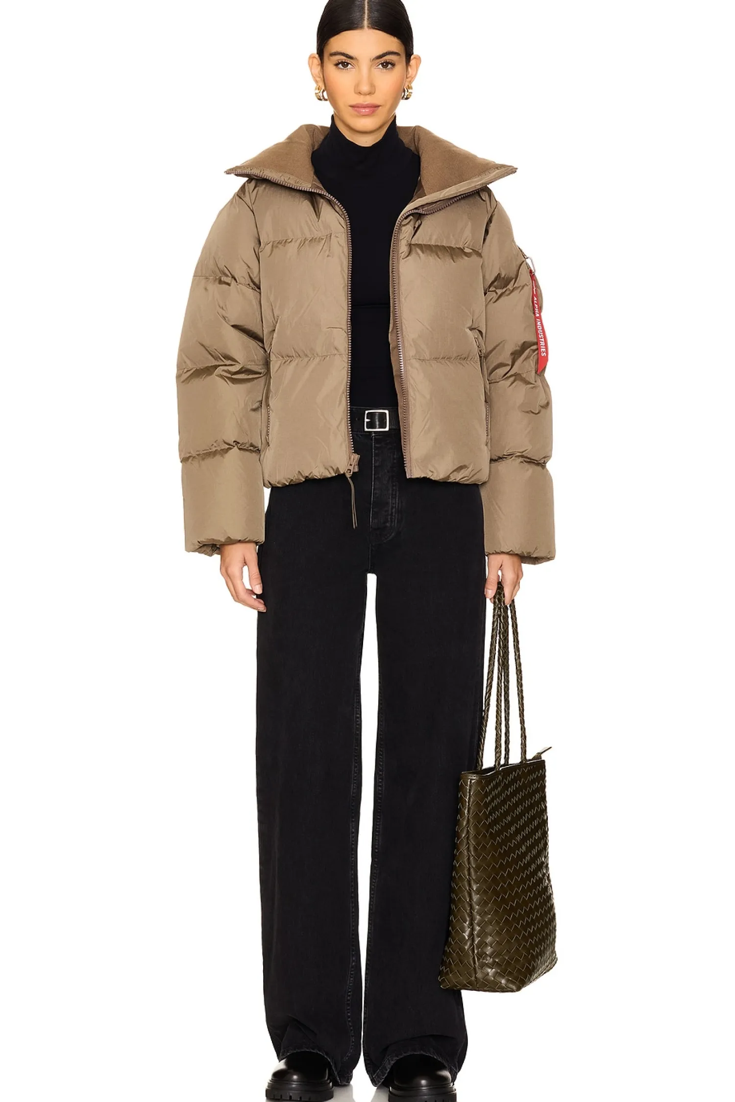 Women ALPHA INDUSTRIES Jackets & Coats>Sierra Short Puffer