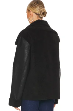 Women Unreal Fur Jackets & Coats><noscript><img width=