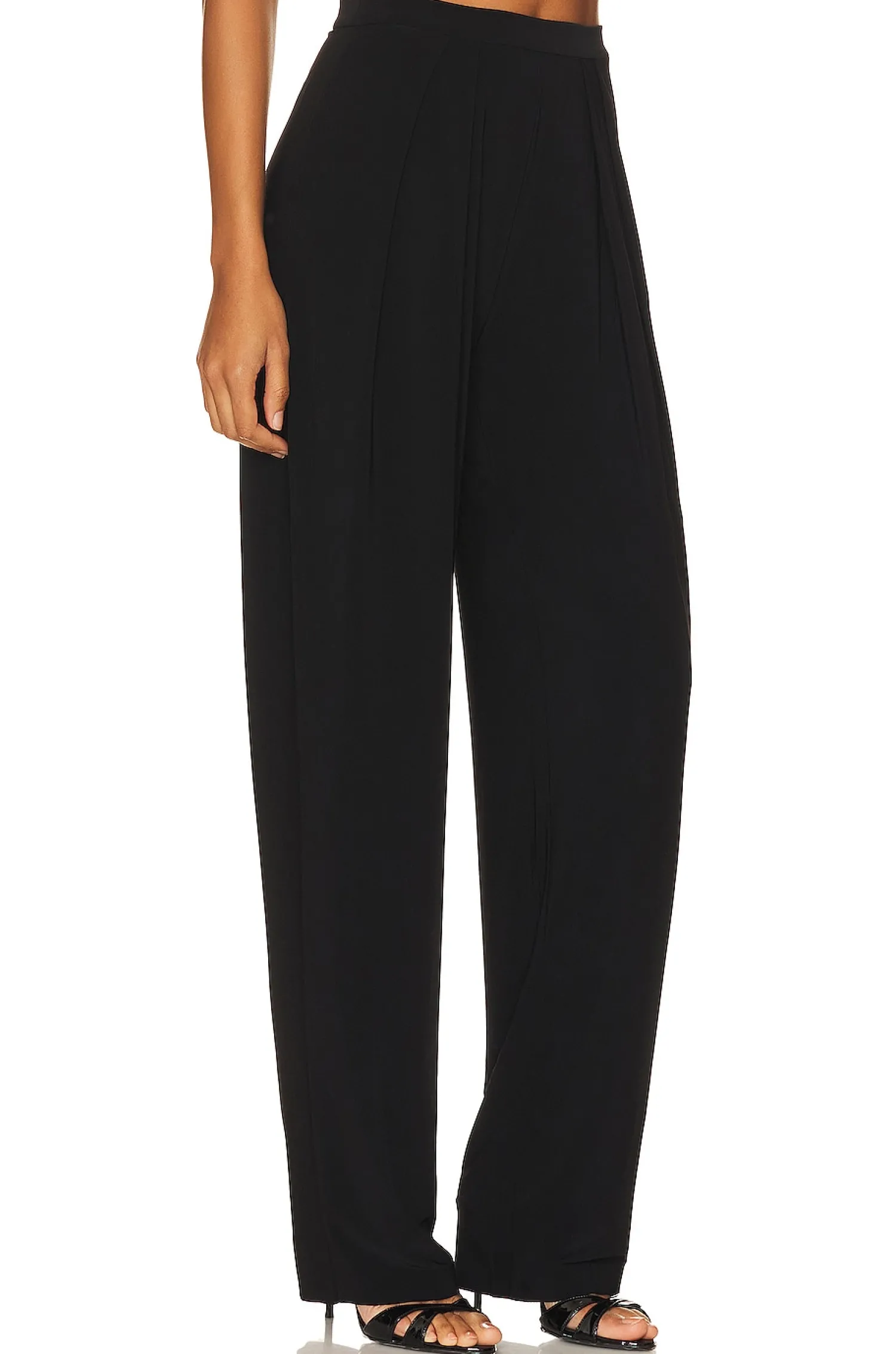 Women Norma Kamali Pants>Tapered Pleated Trouser
