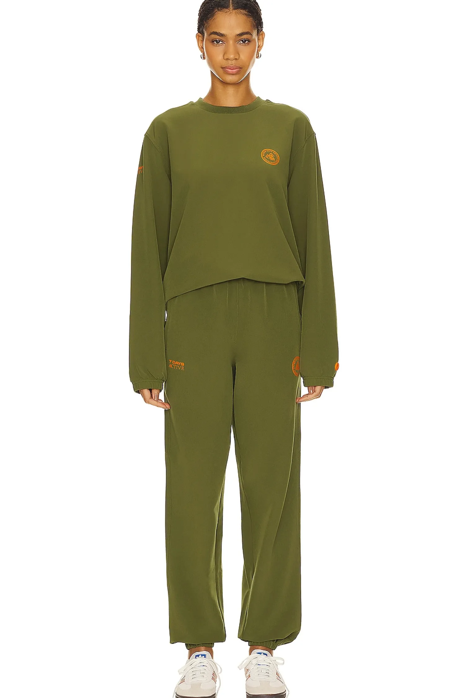 Women 7 Days Active Loungewear>Tech Crewneck Sweatshirt