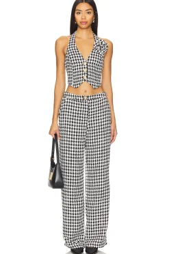 Women SNDYS Matching Sets><noscript><img width=