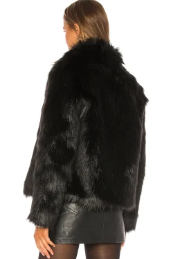 Women Unreal Fur Jackets & Coats><noscript><img width=