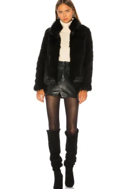 Women Unreal Fur Jackets & Coats><noscript><img width=