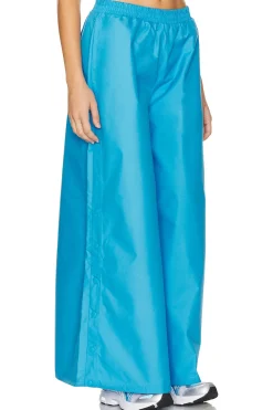 Women Reebok Pants><noscript><img width=