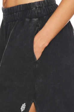 Women Free People Pants><noscript><img width=