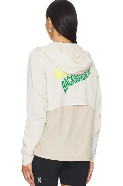 Women On Jackets & Coats><noscript><img width=