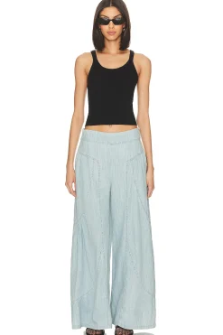 Women Free People Pants><noscript><img width=